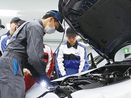 【来校型】一級特別メニュー ポルシェ＆86メンテナンス体験 のイメージ