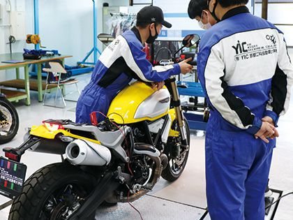 【来校型】一級特別メニュー DUCATI スクランブラー外部診断機使用整備体験 のイメージ