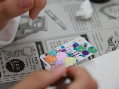 キラキラデコ小物作り体験&ネイルチップを使ったジェルネイル体験 のイメージ